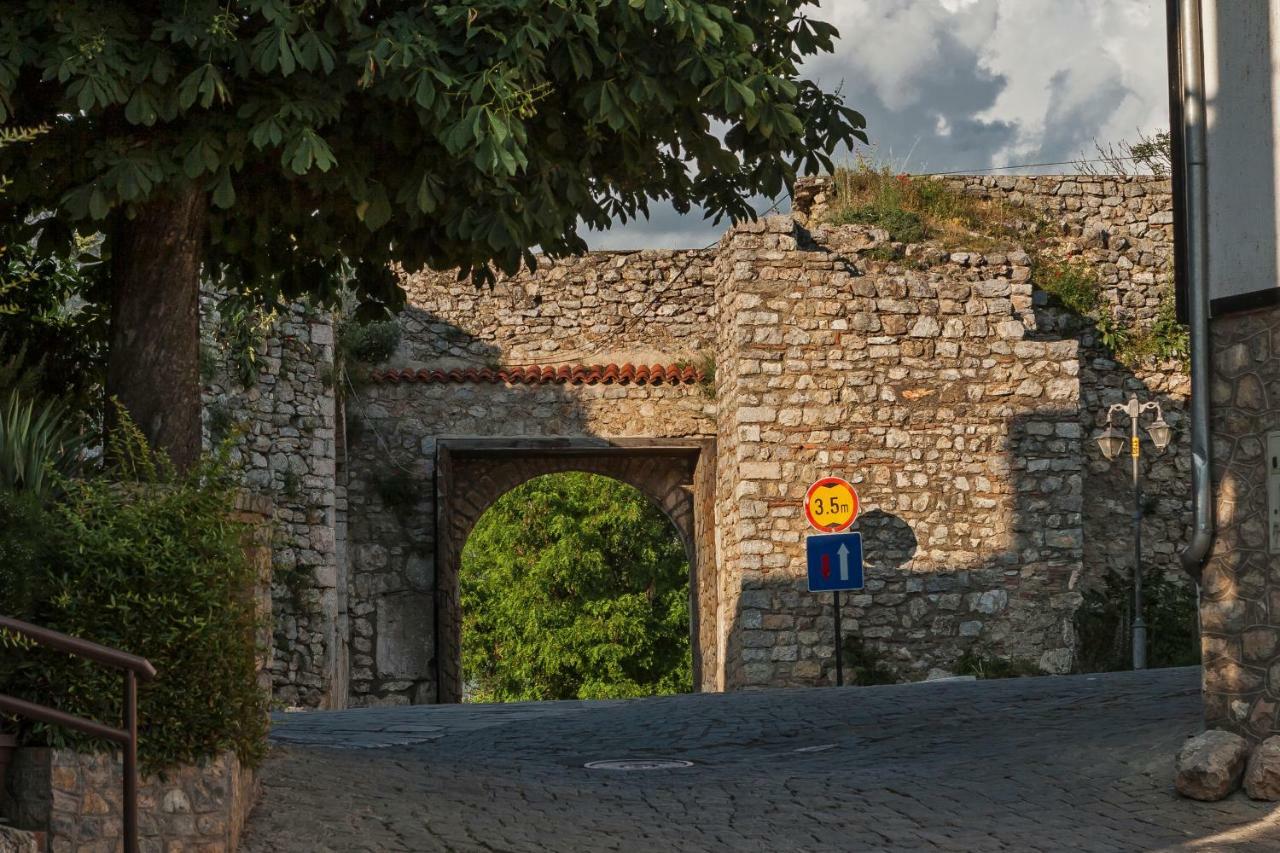 Upper Gate Apartments Охрид Экстерьер фото